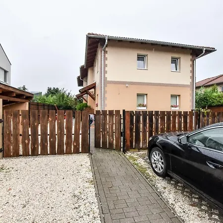 Peaceful House In The Outer Part Of Apartamento *