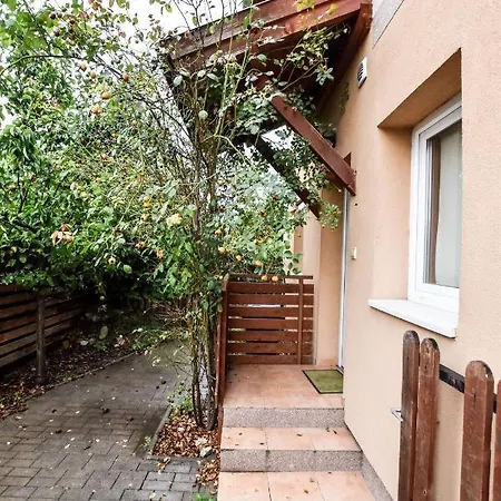 Apartamento Peaceful House In The Outer Part Of *