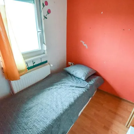 Peaceful House In The Outer Part Of Apartamento